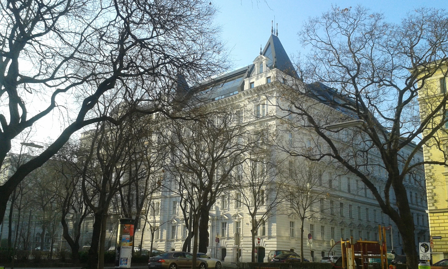Fundamentstabilisierung bei Gründerzeithaus in Wien